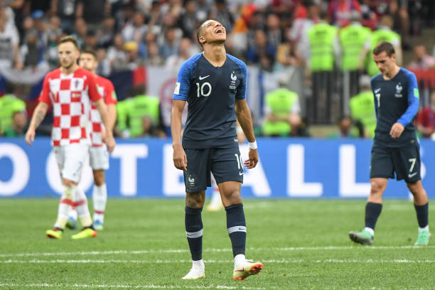 在当今的足 在当今的足