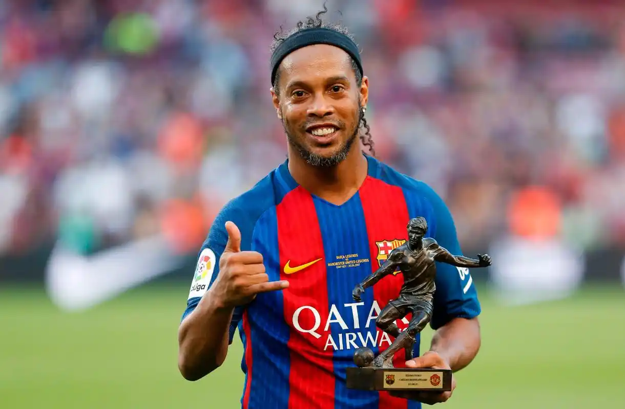 意外将球打 意外将球打