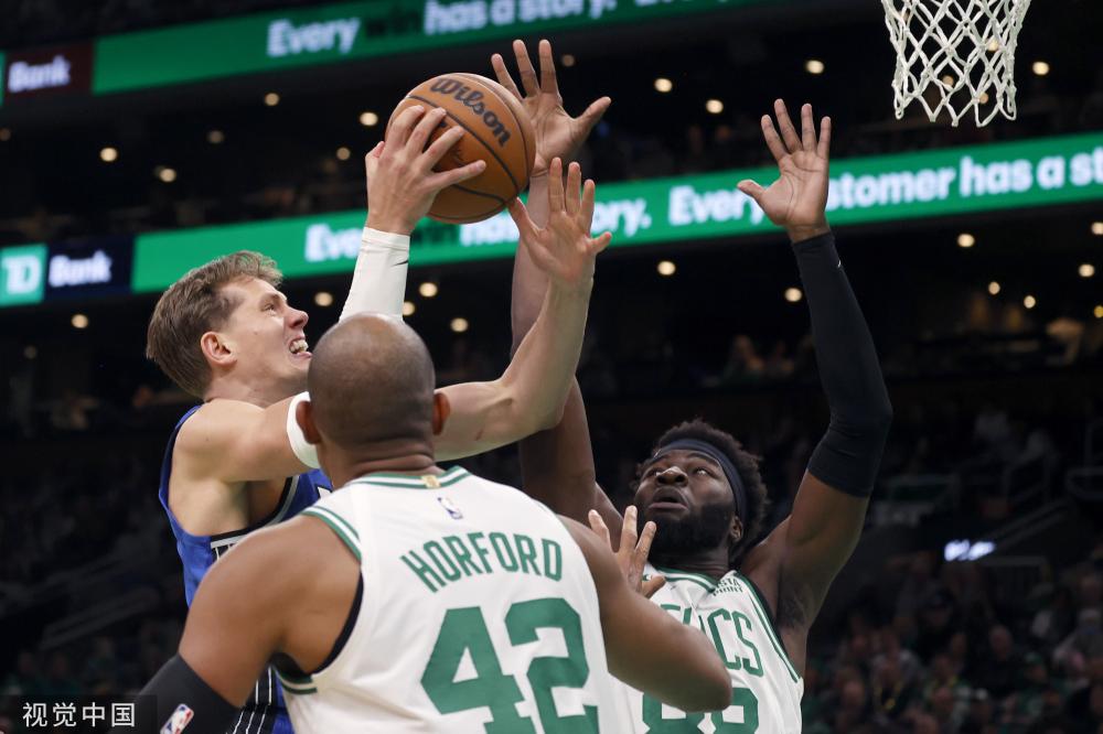 通过挖掘和 通过挖掘和