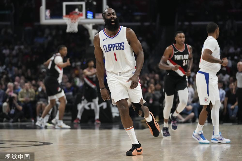 作為東道主 作為東道主