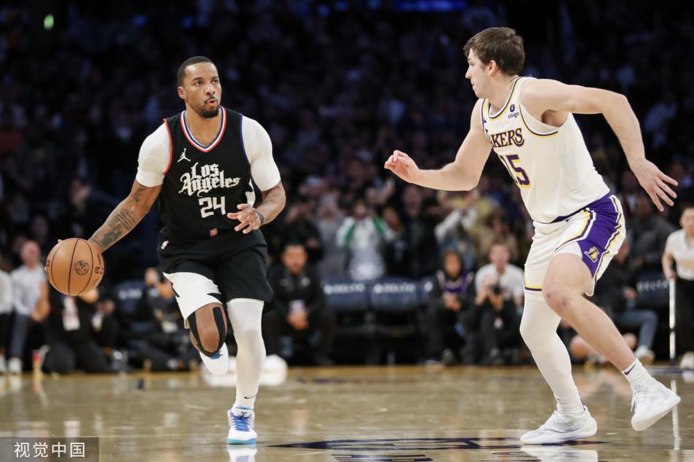 英超比赛中 英超比赛中